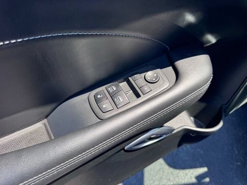 Used 2022 Dodge Challenger R/T Scat Pack RWD image 18