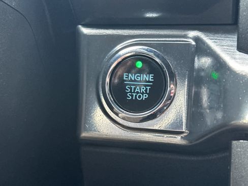 Certified 2021 Ford F150 Lariat image 22