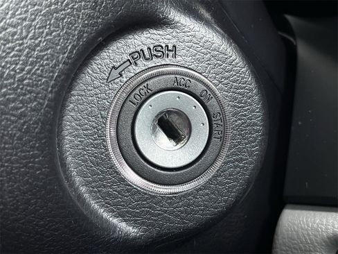 Used 2019 Toyota Sequoia Limited image 19