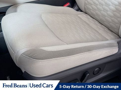 Used 2022 Nissan Pathfinder SV image 20