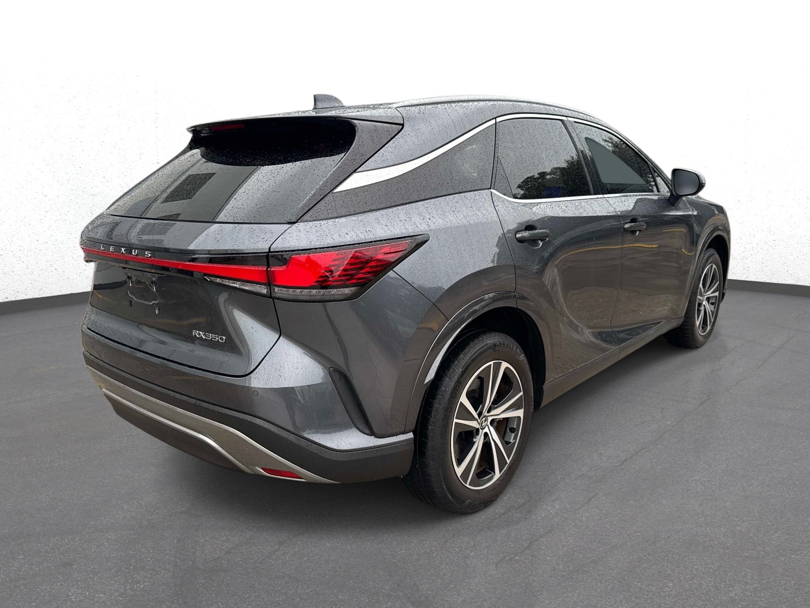Used 2024 Lexus RX 350 Premium w/ Accessory Package (Z1) FWD image 3