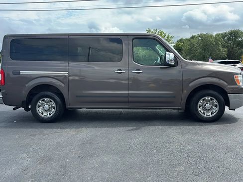 Used 2018 Nissan NV 3500 SL RWD image 38