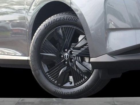 Certified 2025 Nissan Murano SV AWD/4WD image 3