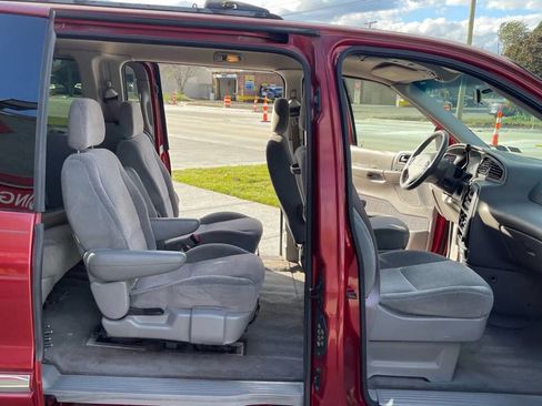 Used 2000 Ford Windstar SE image 21