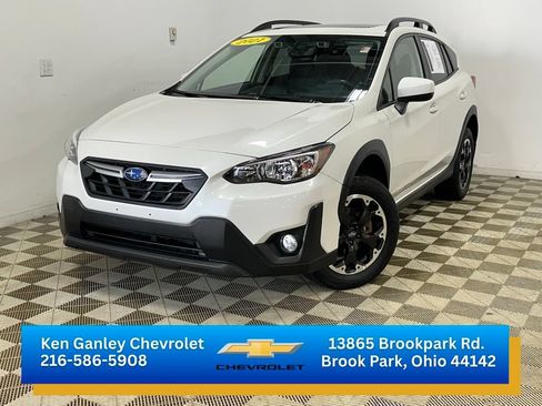 Used 2021 Subaru Crosstrek 2.0i Premium w/ Moonroof Package AWD/4WD image 1