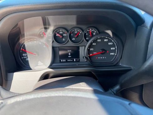 Used 2024 Chevrolet Silverado 1500 Custom AWD/4WD image 29