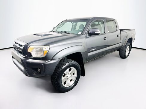 Used 2012 Toyota Tacoma 4x4 Double Cab w/ TRD Sport Pkg image 3