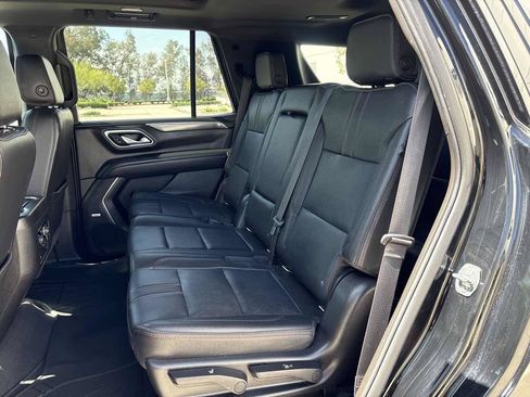Used 2021 Chevrolet Tahoe RST w/ Luxury Package AWD/4WD image 13