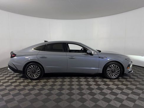 Used 2025 Hyundai Sonata SEL image 3