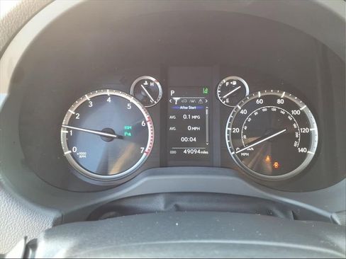 Used 2020 Lexus GX 460 Premium image 28