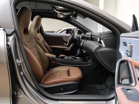 Used 2023 Mercedes-Benz CLA 250 image 41