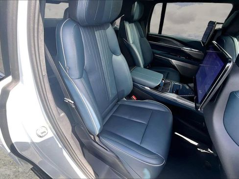 Certified 2025 Cadillac Escalade IQ Sport 2 image 25