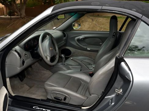 Used 2002 Porsche 911 Cabriolet image 16