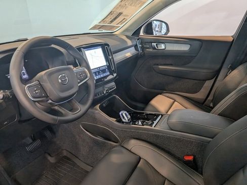 New 2026 Volvo XC40 B5 Ultra w/ Climate Package image 11