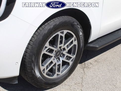 Used 2025 Ford Expedition Active image 6