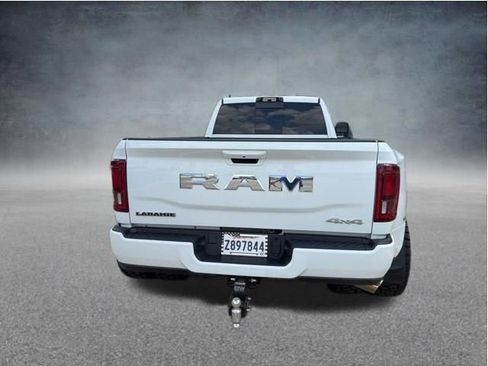 Used 2025 RAM 3500 Laramie AWD/4WD image 6