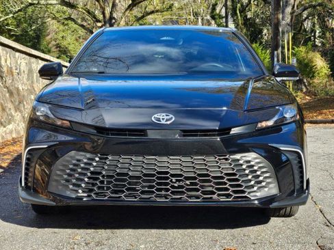 Used 2025 Toyota Camry SE w/ Multimedia Upgrade Package image 3