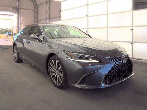 Used 2019 Lexus ES 350 FWD image 3