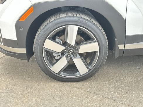 New 2025 Hyundai Santa Fe Limited image 3