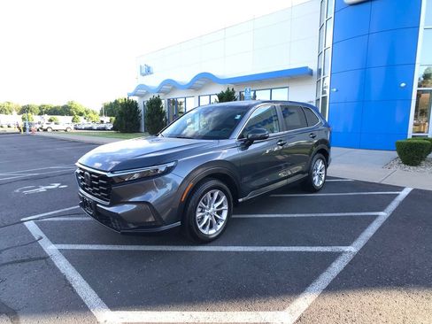 Certified 2023 Honda CR-V EX-L image 3