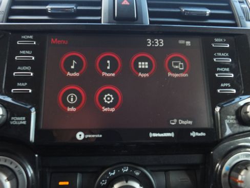 Used 2022 Toyota 4Runner TRD Off-Road image 27