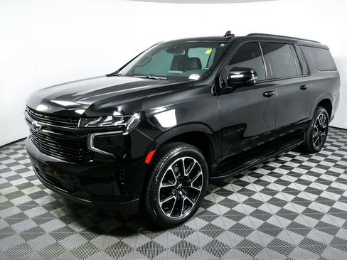 Certified 2024 Chevrolet Suburban RST w/ Luxury Package RWD image 26