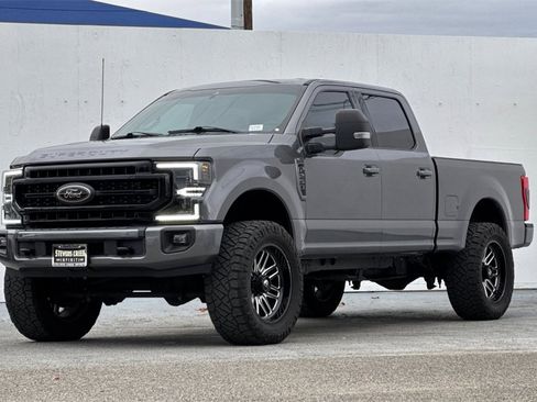 Used 2022 Ford F250 Lariat w/ FX4 Off-Road Package image 8
