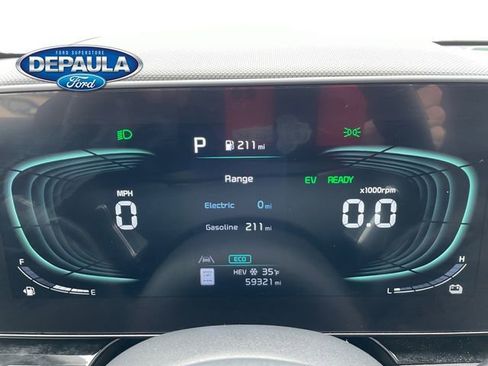 Used 2023 Kia Niro EX w/ EX Cold Weather Package image 2