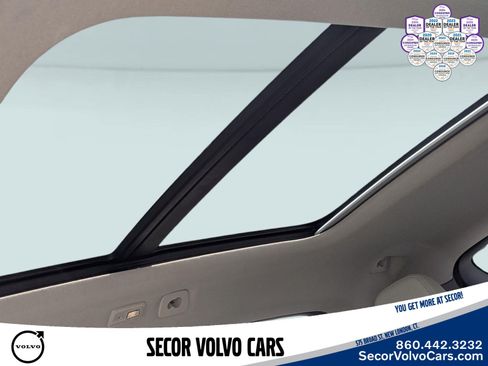 Certified 2026 Volvo XC40 B5 Plus AWD/4WD image 16