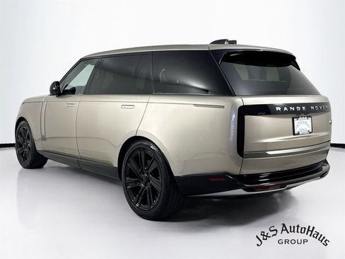 Used 2022 Land Rover Range Rover Long Wheelbase SE AWD/4WD image 5