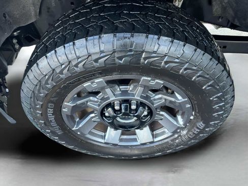 Used 2023 Ford F250 Lariat w/ Lariat Ultimate Package image 11