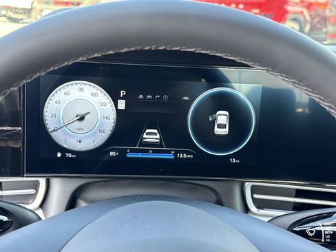 New 2026 Hyundai Elantra Limited image 37