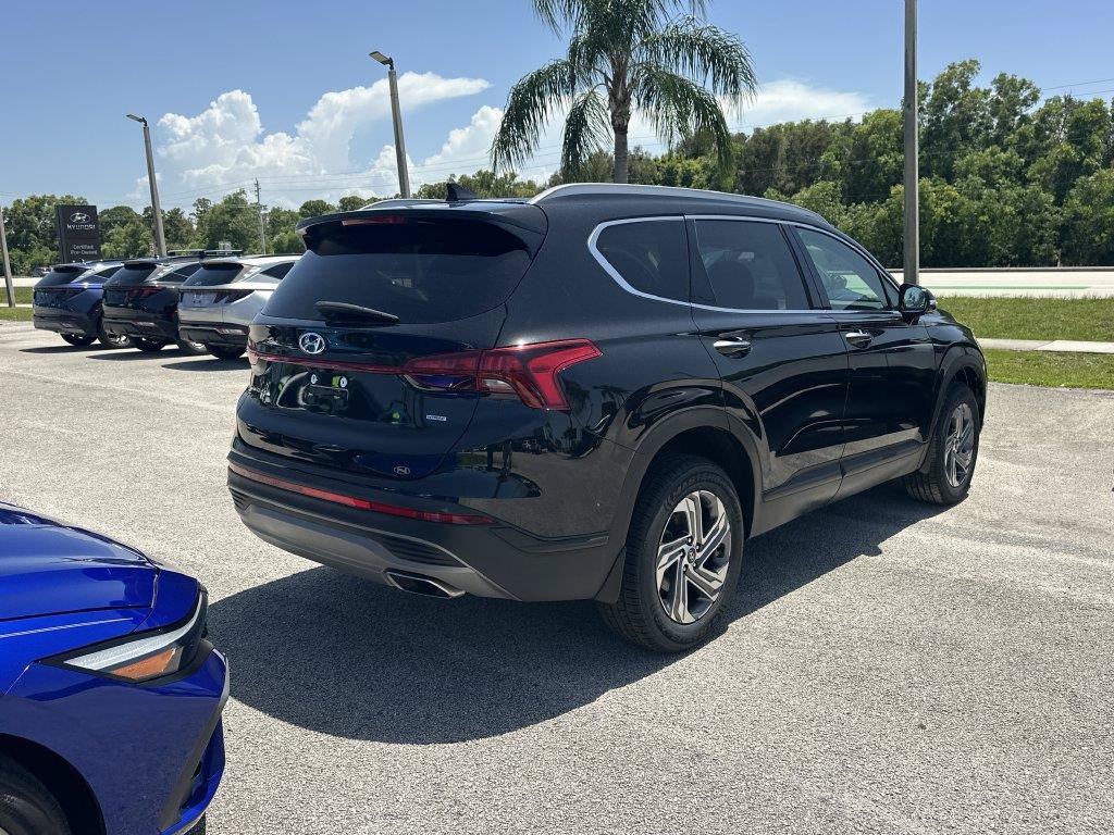 Used 2023 Hyundai Santa Fe SEL w/ Cargo Package AWD/4WD image 4