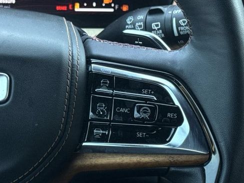 Used 2022 Jeep Grand Cherokee Summit AWD/4WD image 15