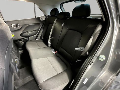 New 2026 Hyundai Venue SE FWD image 17
