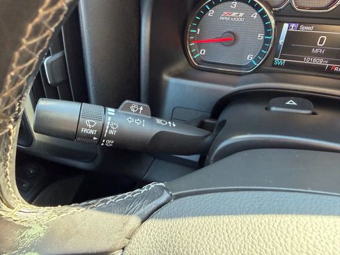 Used 2018 Chevrolet Silverado 1500 LT w/ All Star Edition AWD/4WD image 23