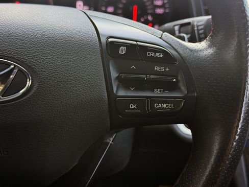 Used 2018 Hyundai Elantra Sport FWD image 13