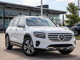 Used 2025 Mercedes-Benz GLB 250 image 1