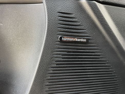 Used 2018 Dodge Challenger SXT Plus image 18