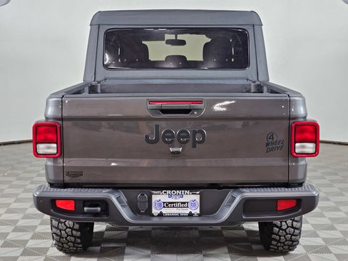 Used 2023 Jeep Gladiator Sport AWD/4WD image 29