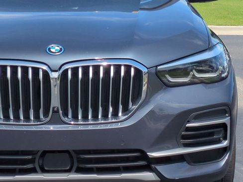 Used 2022 BMW X5 xDrive45e AWD/4WD image 5