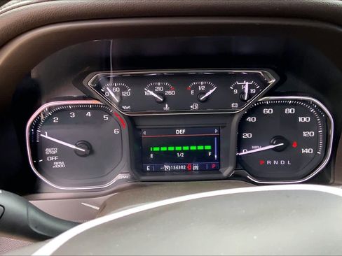 Used 2021 GMC Sierra 1500 SLE AWD/4WD image 25