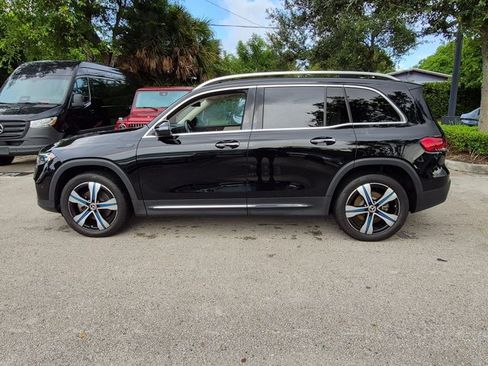 Certified 2023 Mercedes-Benz EQB 300 4MATIC w/ Pinnacle Package image 8