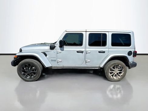 Used 2024 Jeep Wrangler Unlimited Sahara image 4