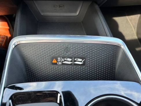Used 2025 Chevrolet Equinox ACTIV w/ Safety and Technology Package AWD/4WD image 19