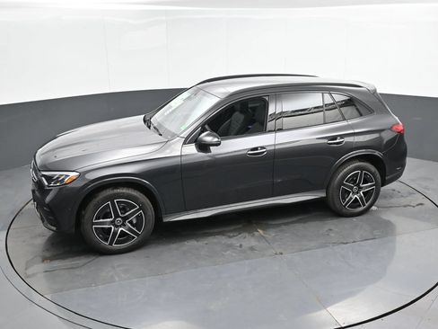 New 2025 Mercedes-Benz GLC 300 4MATIC image 36