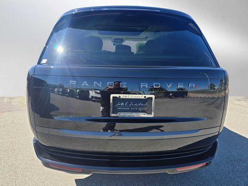 New 2026 Land Rover Range Rover SE image 4