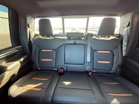 Used 2024 GMC Sierra 2500 AT4 w/ AT4 Premium Plus Package image 13
