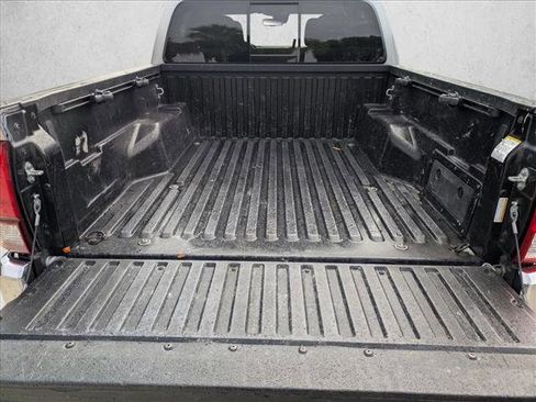 Used 2021 Toyota Tacoma SR5 image 15