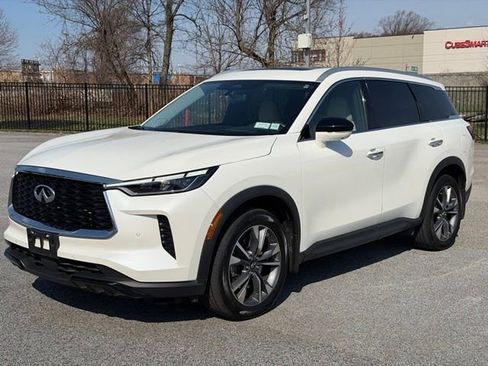 Certified 2023 INFINITI QX60 Luxe w/ Vision Package image 3